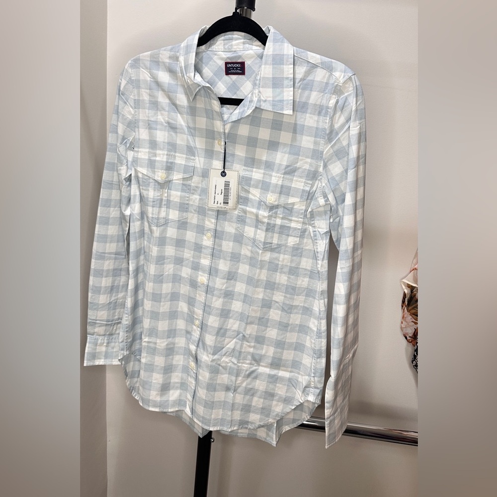 UNTUCKit Light Blue and White Gingham Button Down Cotton Shirt